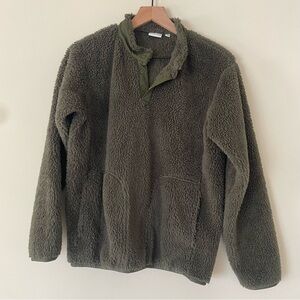 Uniqlo Kids White Mountaineering Dark Olive Kids’s Pullover Sweater Size 13